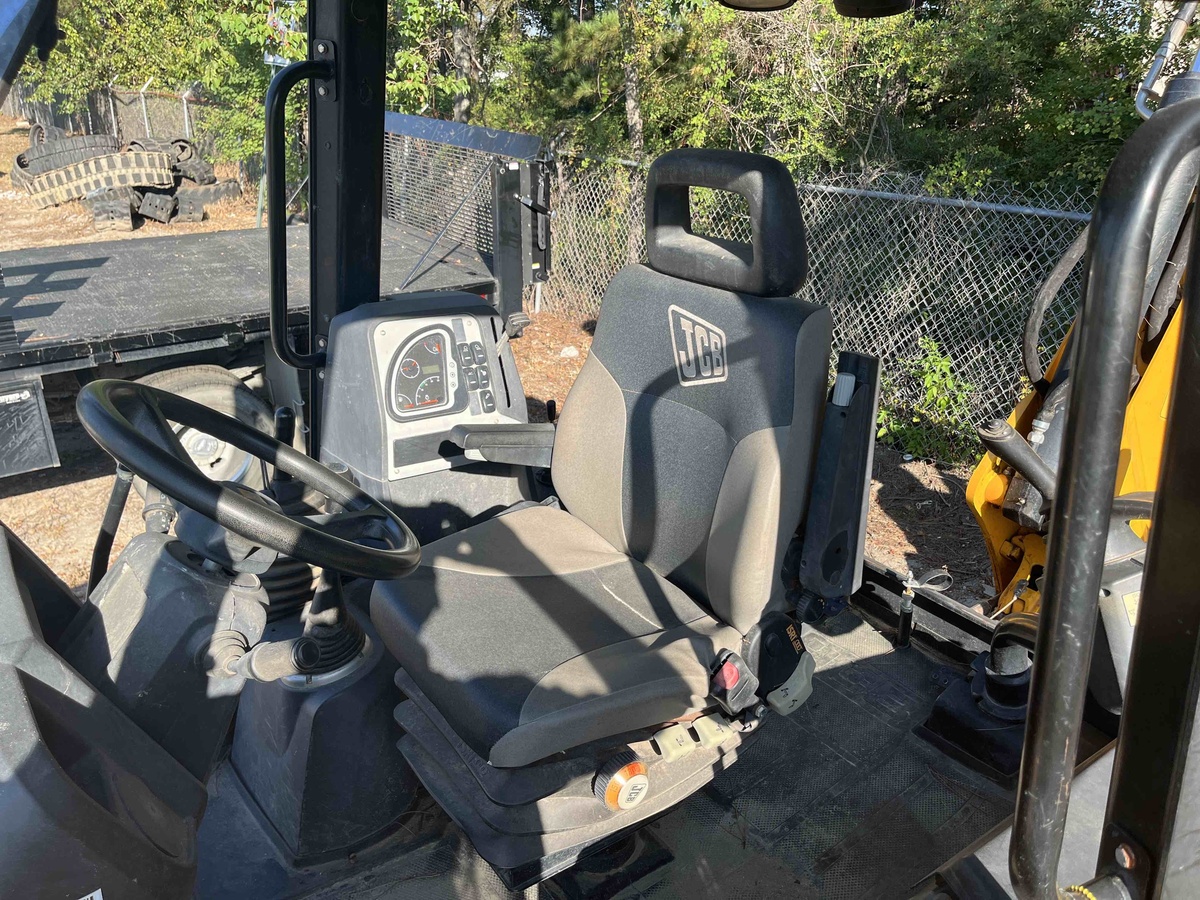 2022 JCB 3CX-9