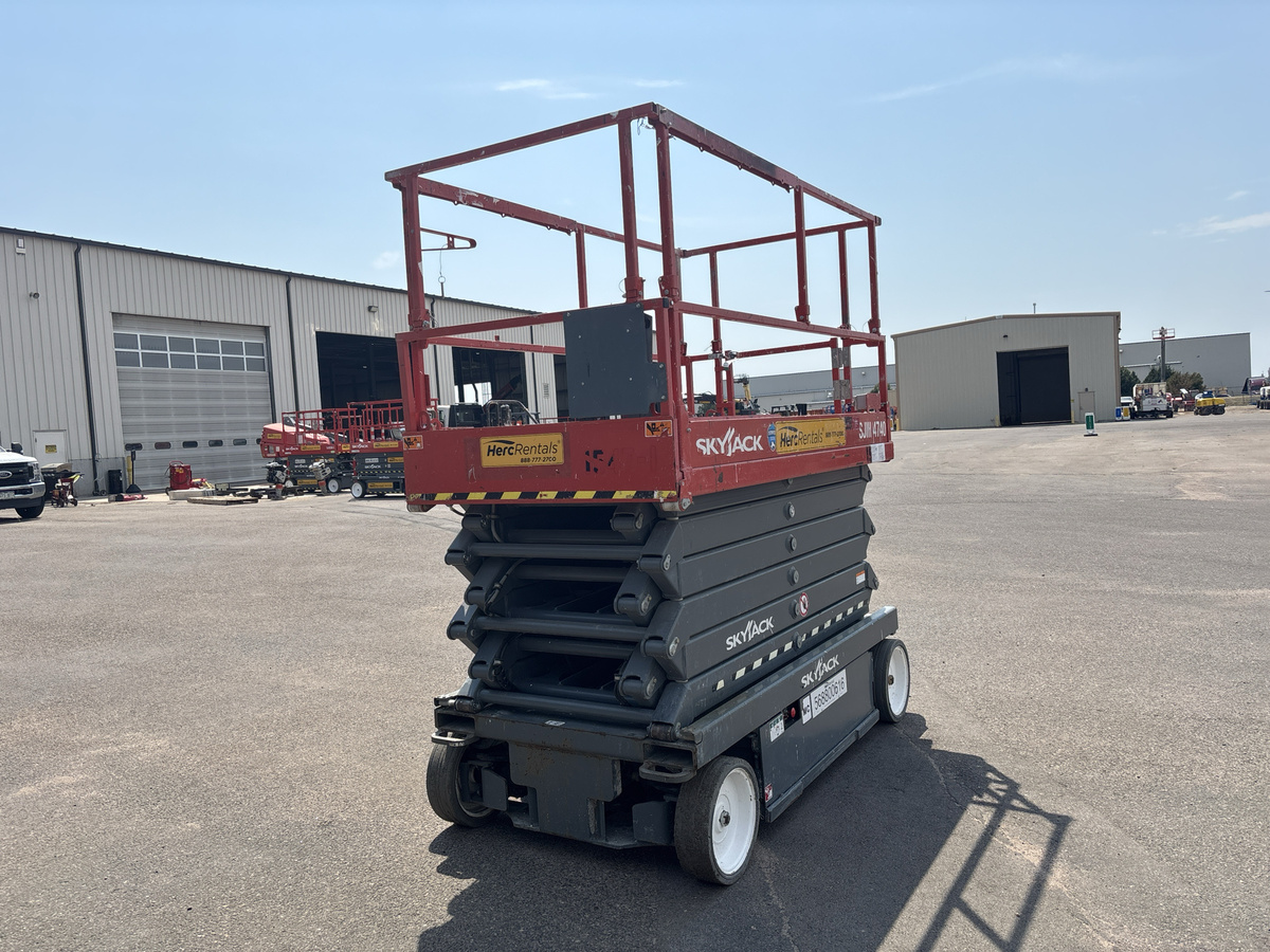 2020 Skyjack SJ4740-3