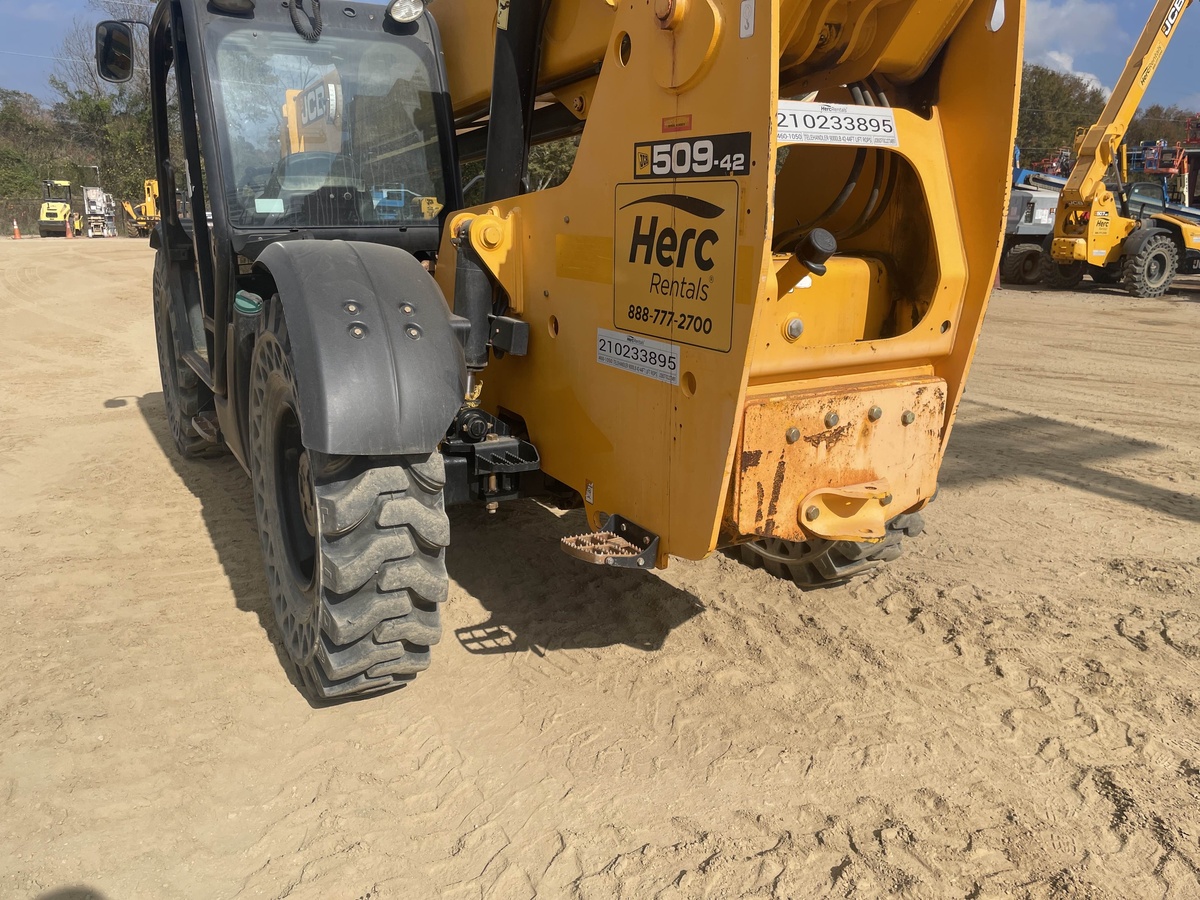 2018 JCB 509-42-13