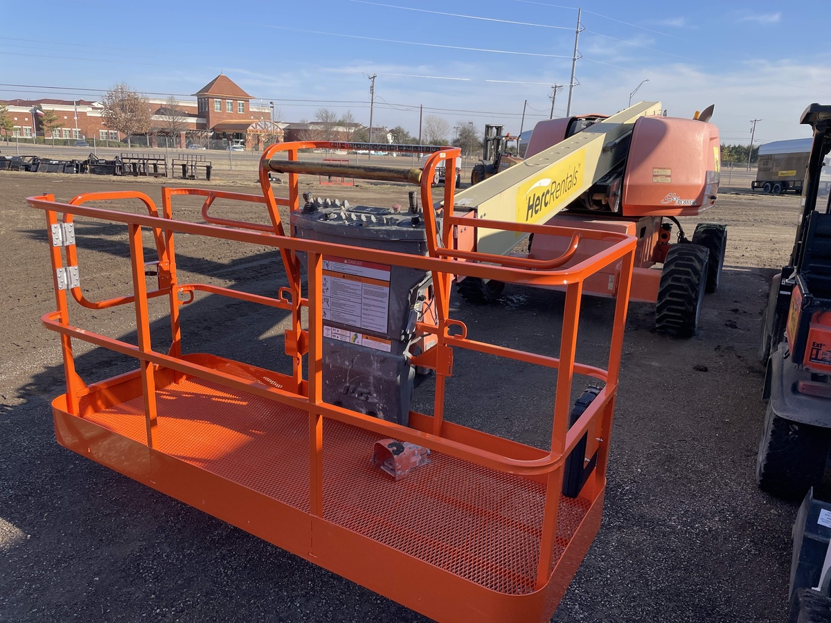 2018 JLG 600S