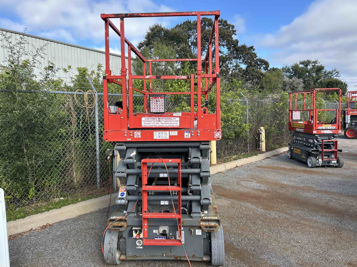 2022 Skyjack SJ4740-3