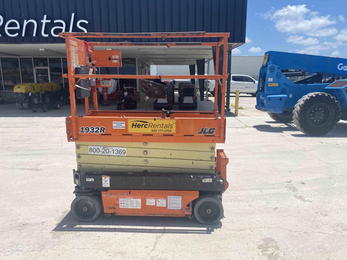 2018 JLG 1932R-5