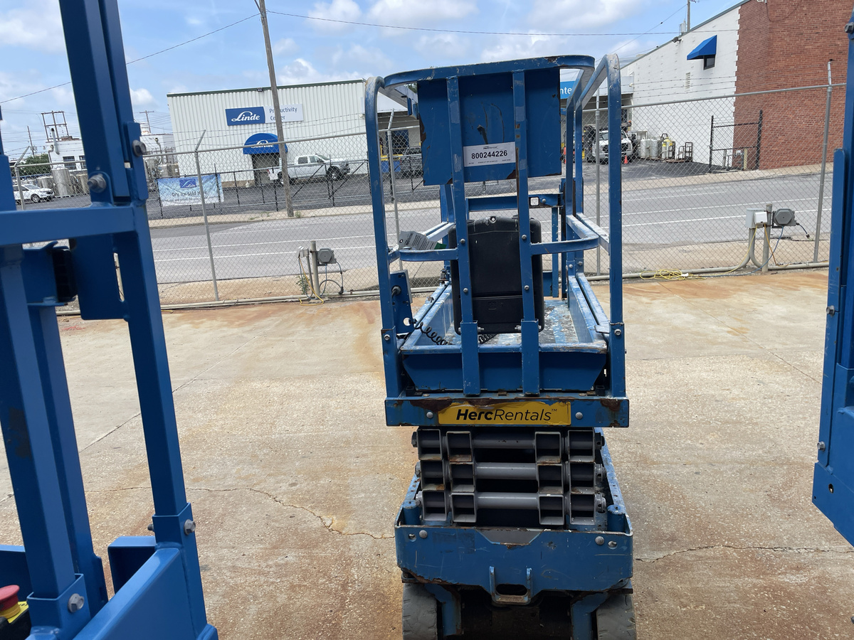 2019 Genie GS-1930-4