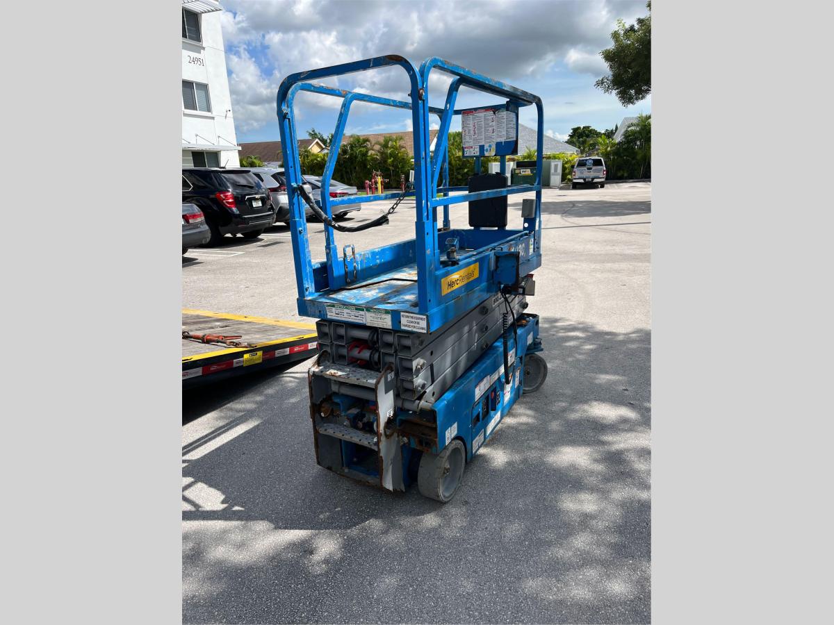 2018 Genie GS-1930