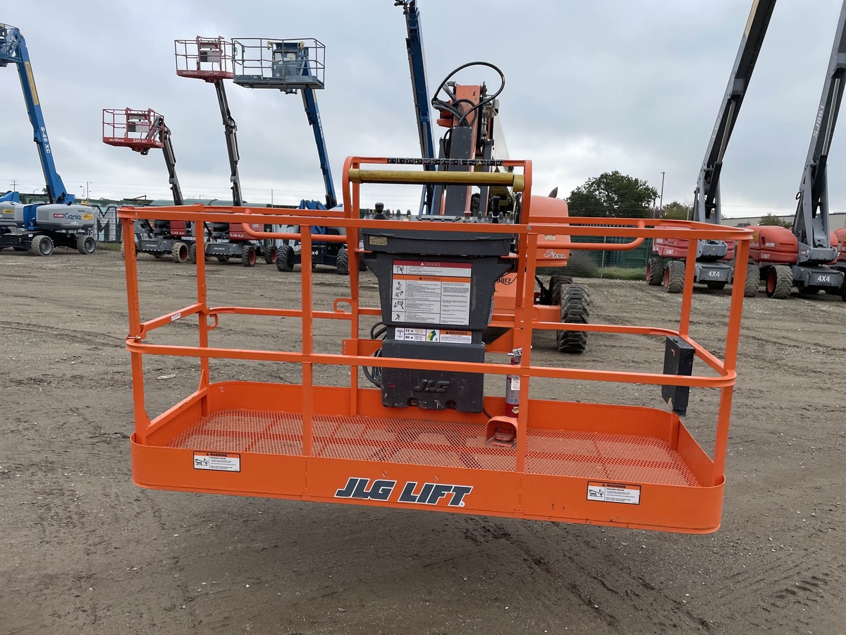 2018 JLG 660SJ-14