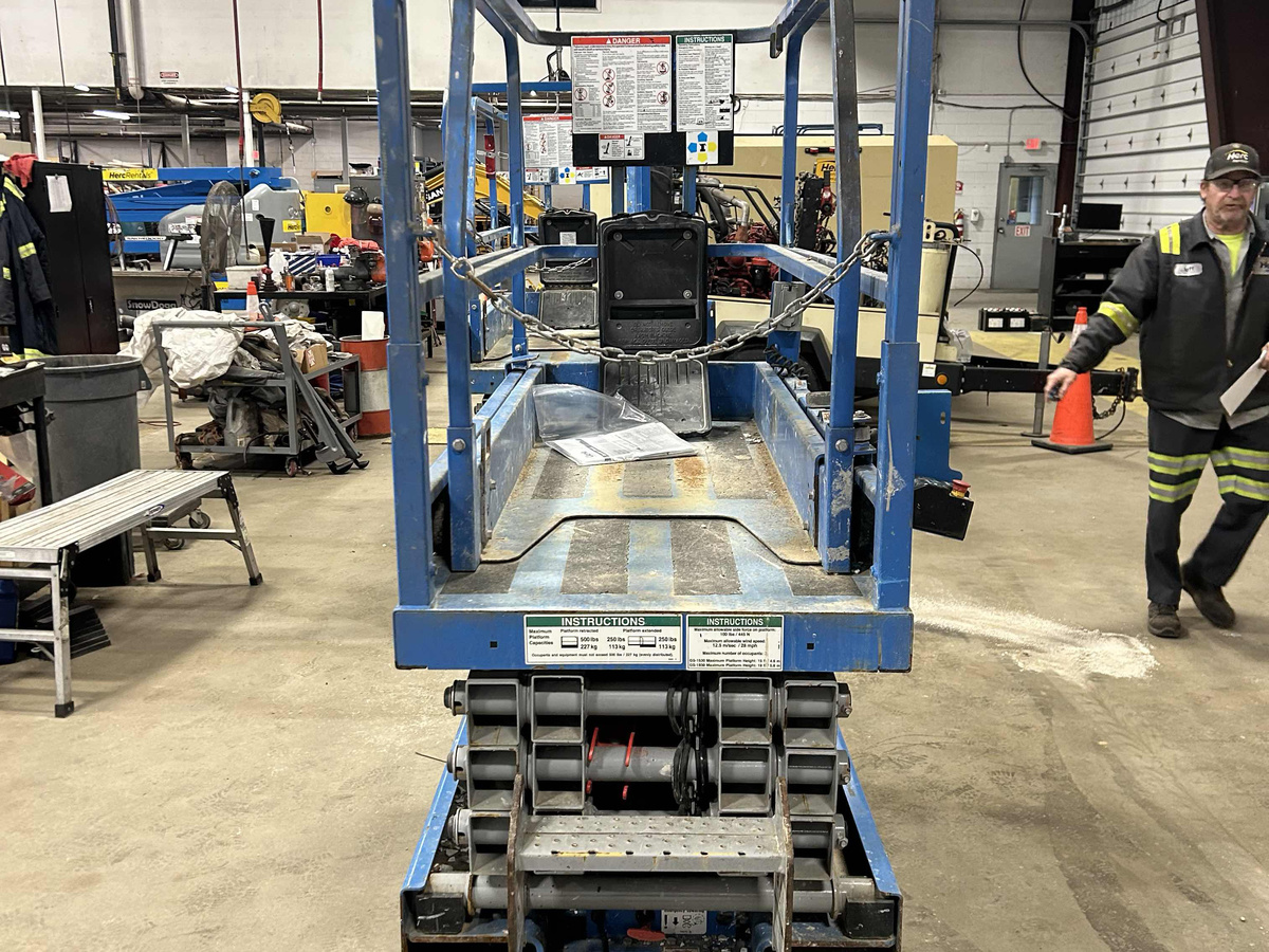 2018 Genie GS-1930