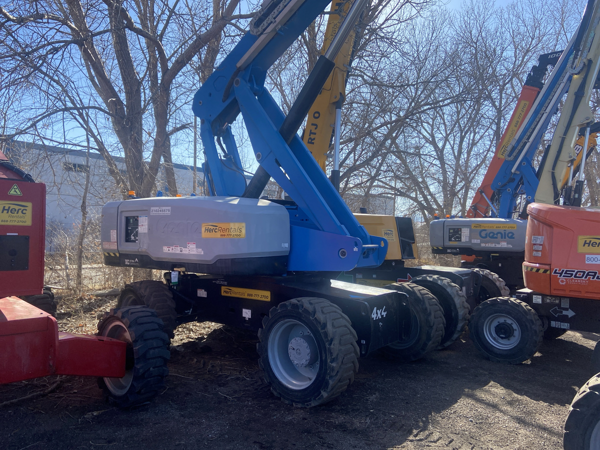 2018 Genie S-85