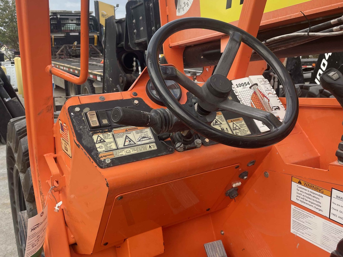 2017 SkyTrak 10054-4