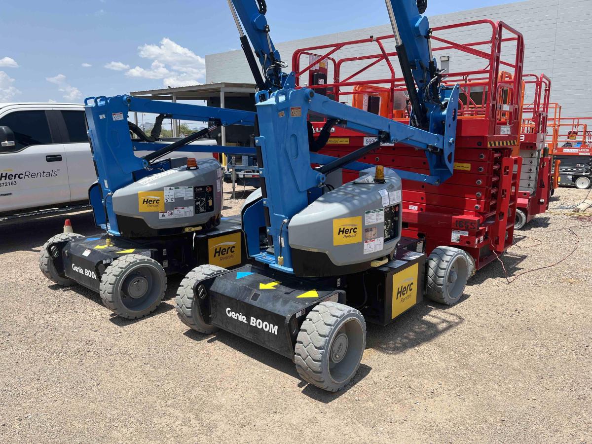 2017 Genie Z-33/18