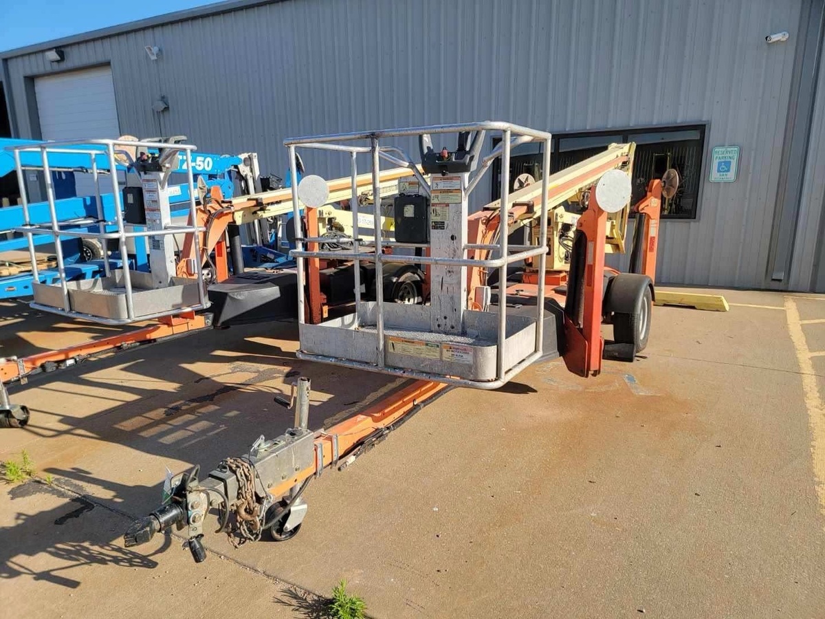 2018 JLG T350-4