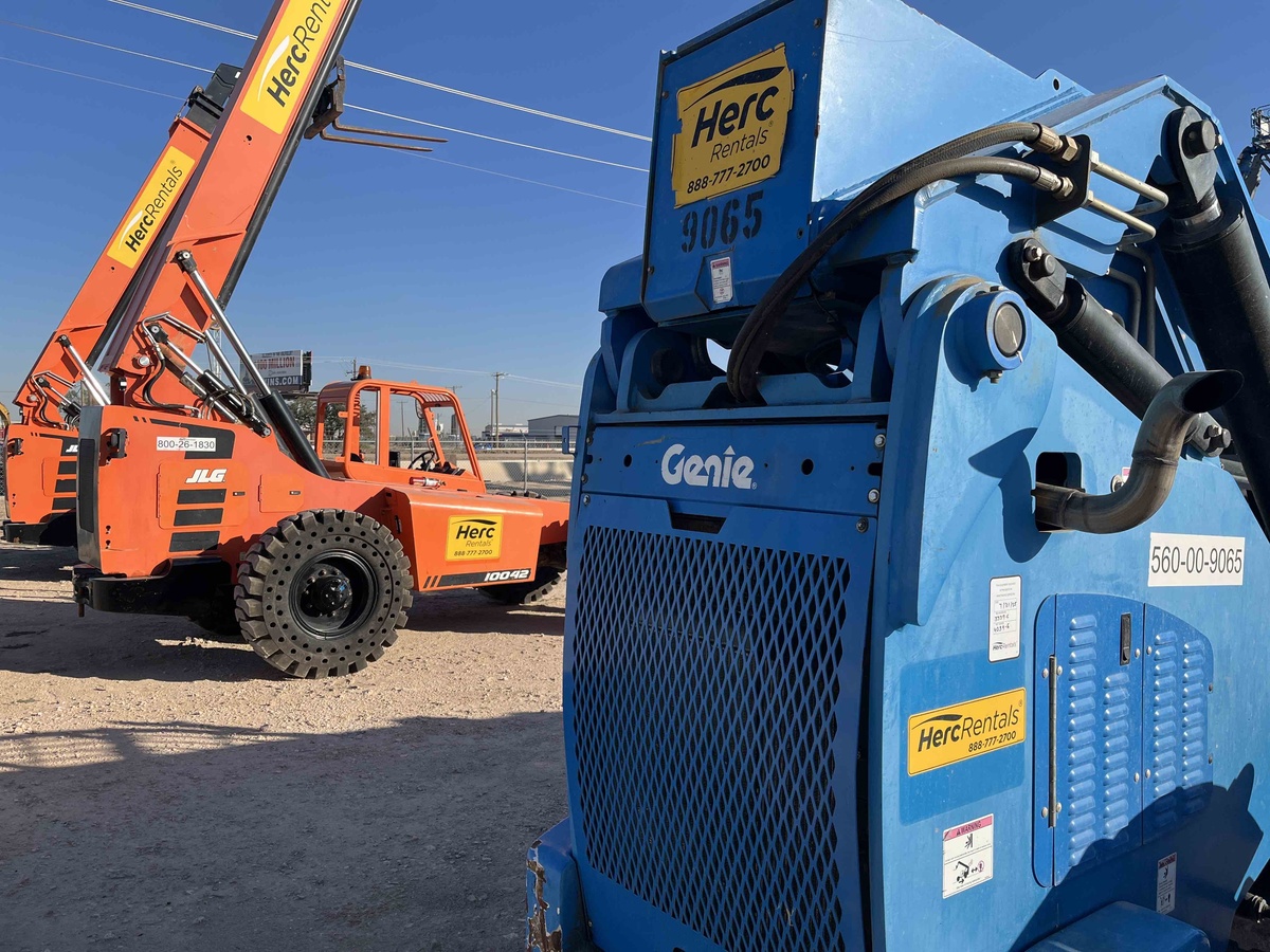 2018 Genie GTH-1056