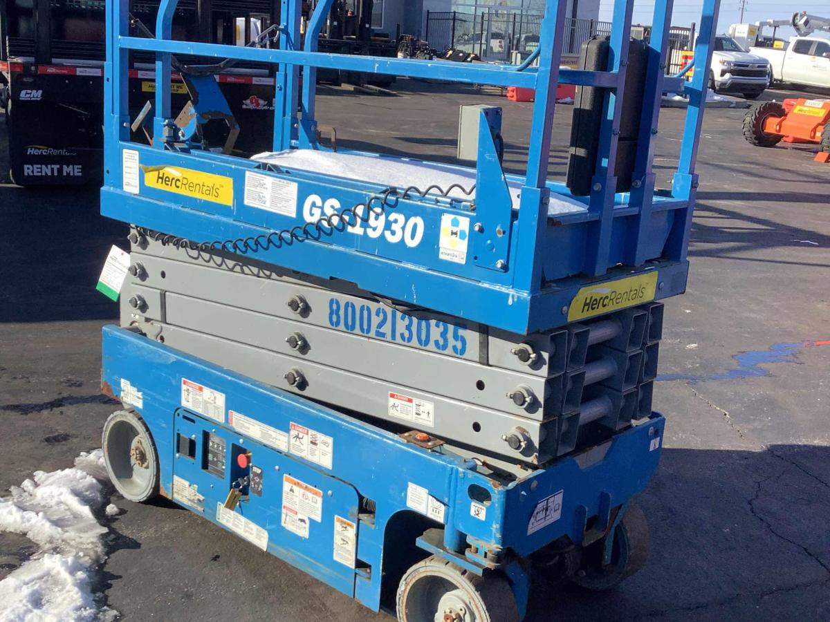 2018 Genie GS-1930