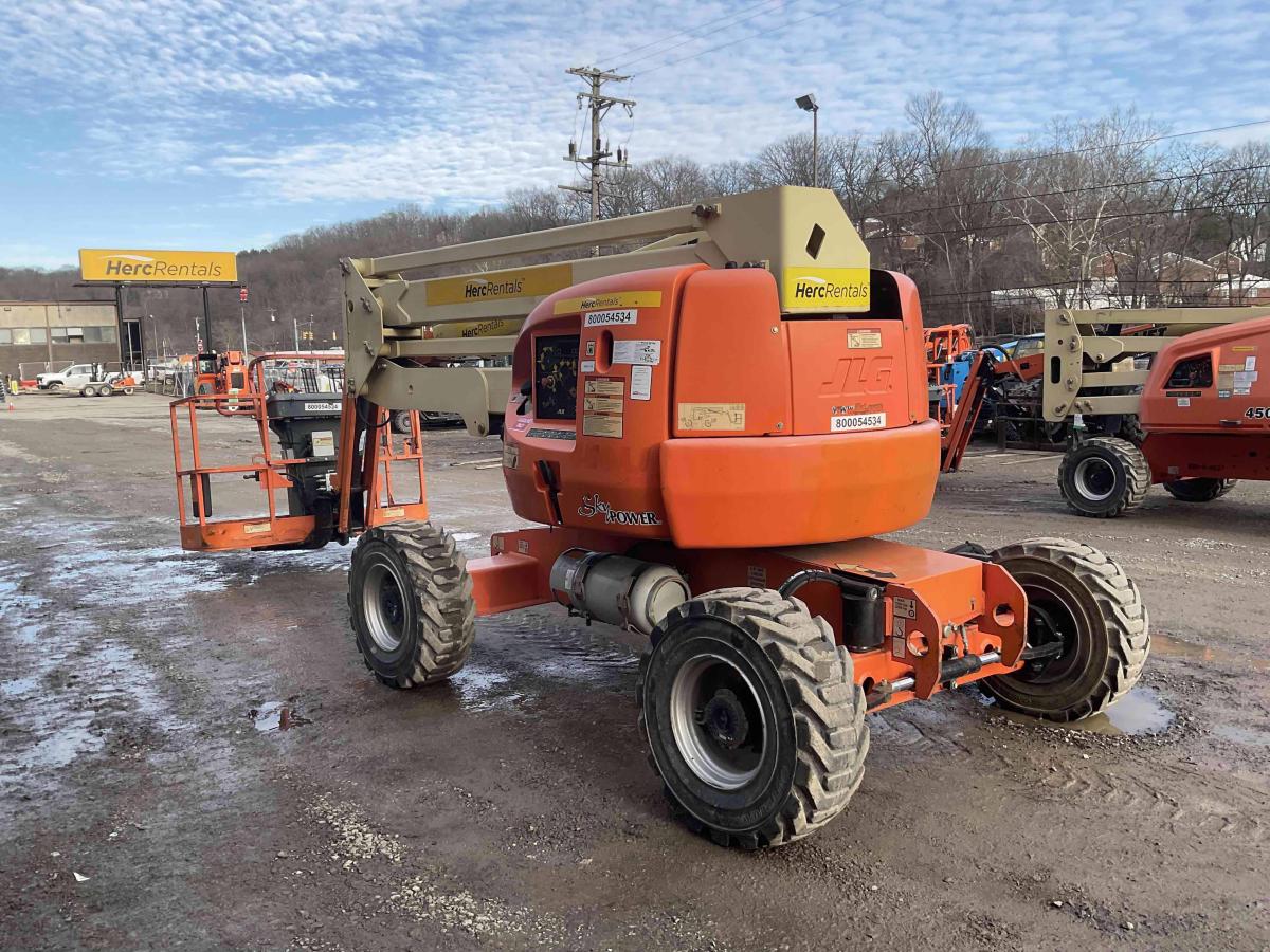 2015 JLG 450AJ-2