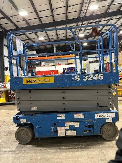 2018 Genie GS-3246
