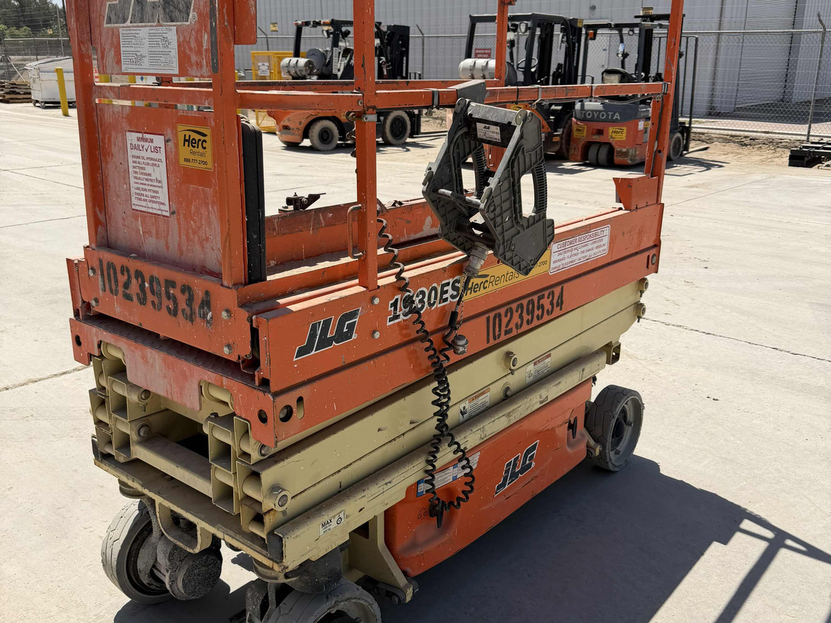 2018 JLG 1930ES-7