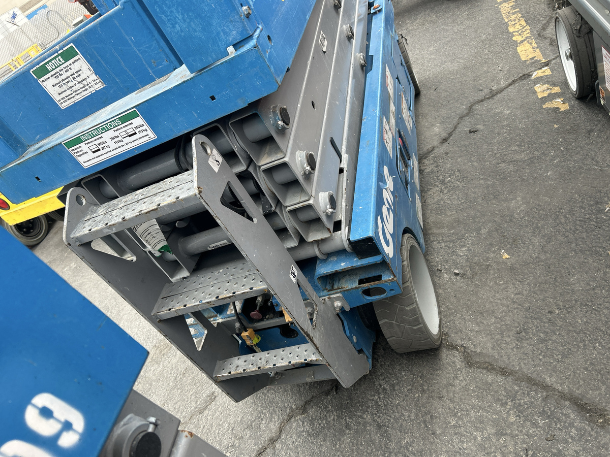 2017 Genie GS-2632-5