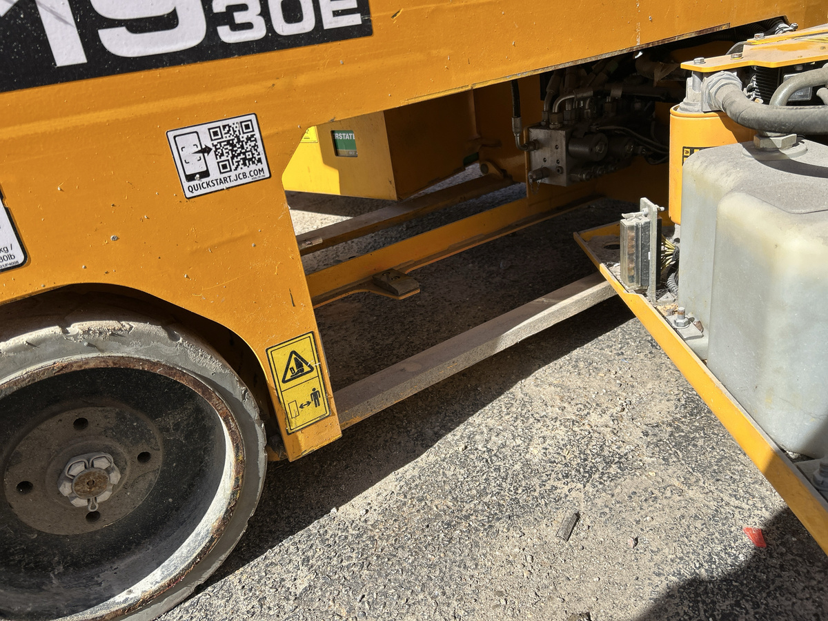 2023 JCB S1930E-9