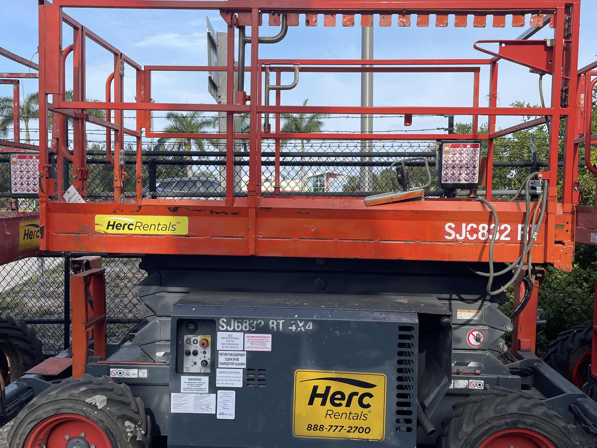 2019 Skyjack SJ-6832RT-5