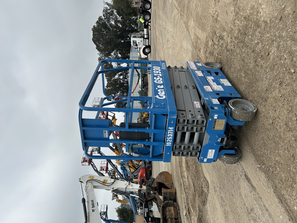 2018 Genie GS-1930-4