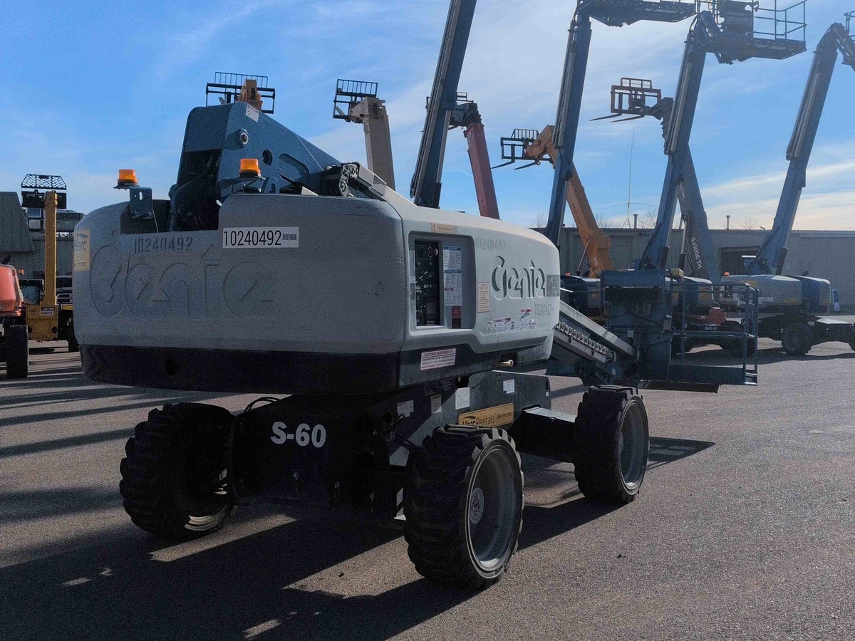 2018 Genie S-60-2