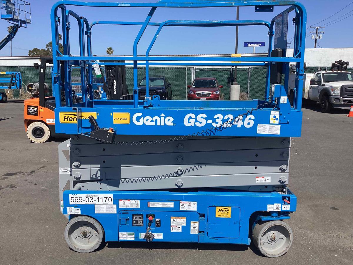 2016 Genie GS-3246