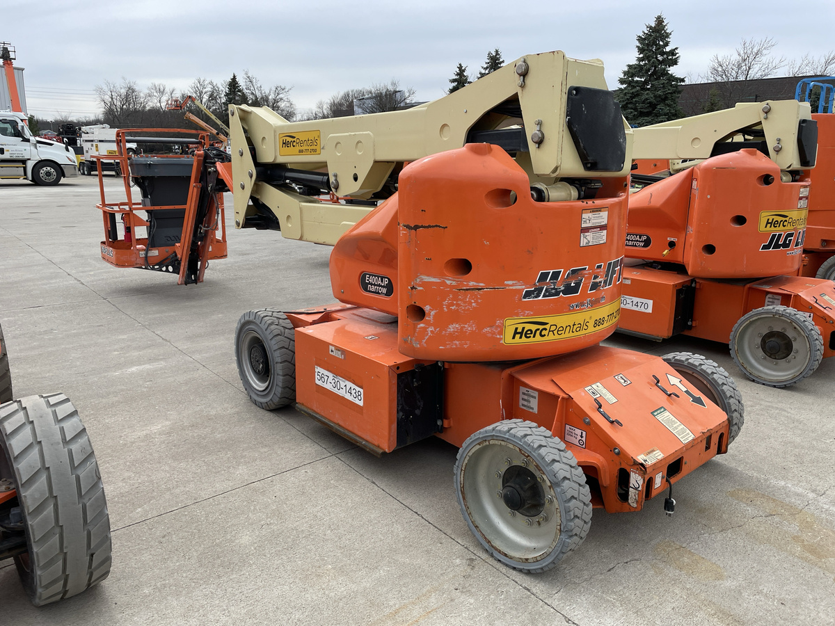 2018 JLG E400AJPN-4