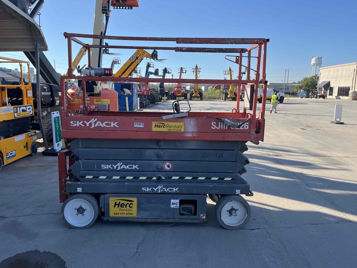 2017 Skyjack SJ3226