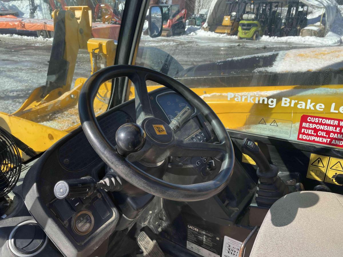 2019 JCB 510-56