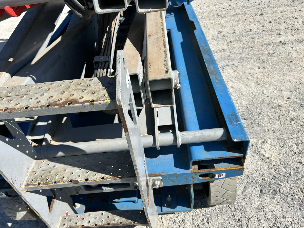 2018 Genie GS-3246-12