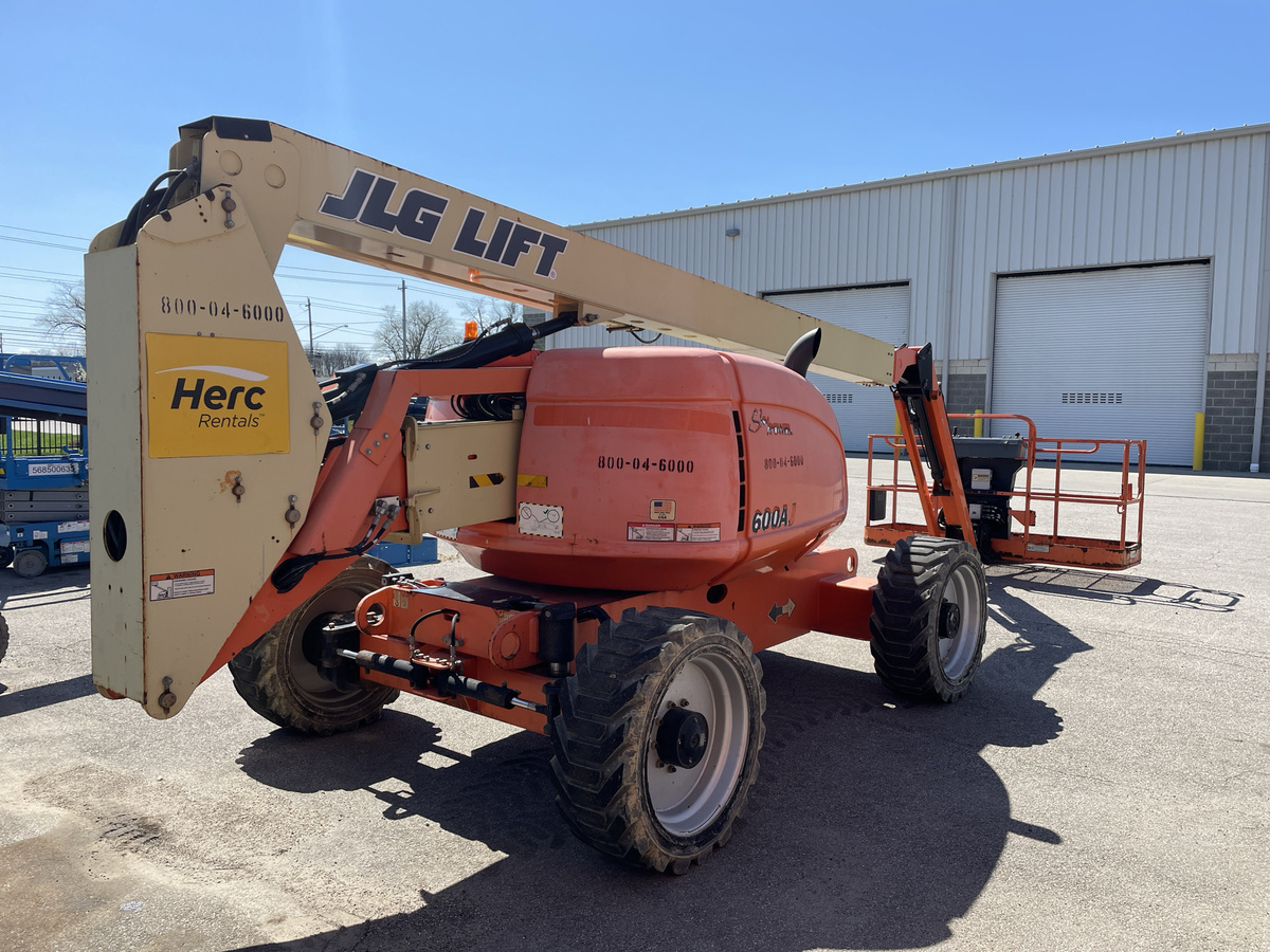 2015 JLG 600AJ-3
