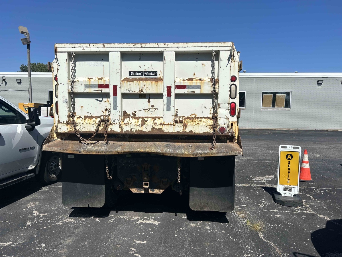 2009 International 7400-8