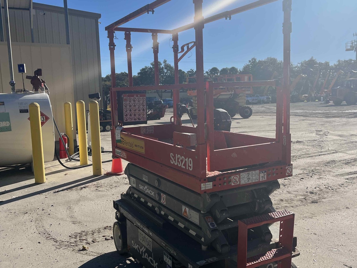2021 Skyjack SJ3219-4