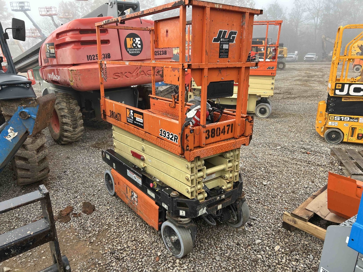 2018 JLG 1932R