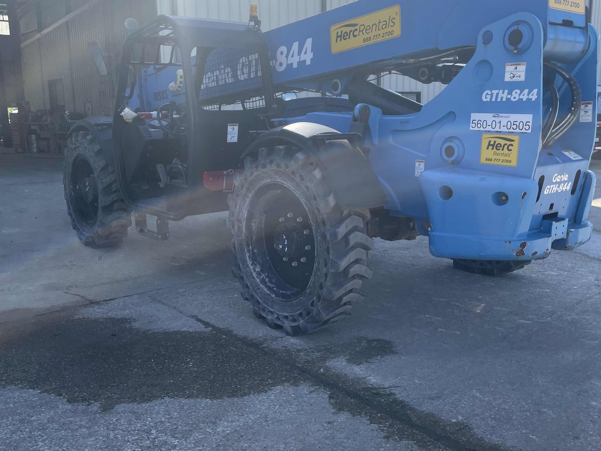 2019 Genie GTH 844-4