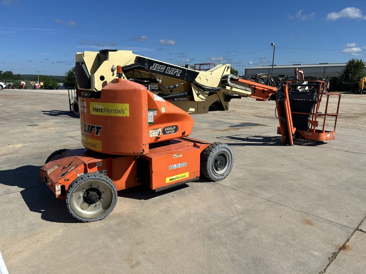 2018 JLG E400AJPN-6