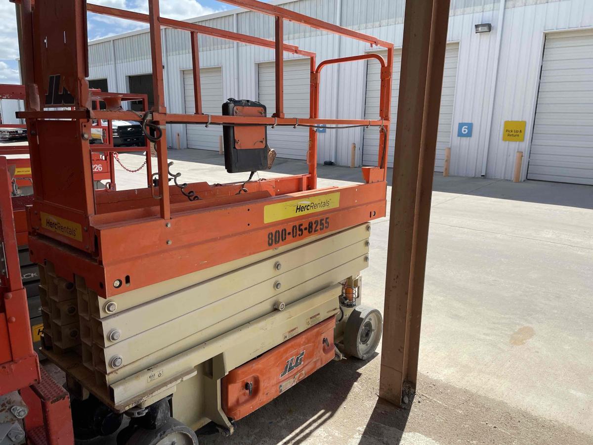 2015 JLG 2632ES
