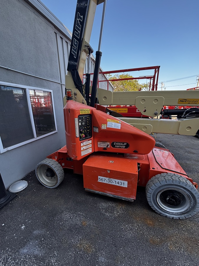 2018 JLG E400AJPN-3