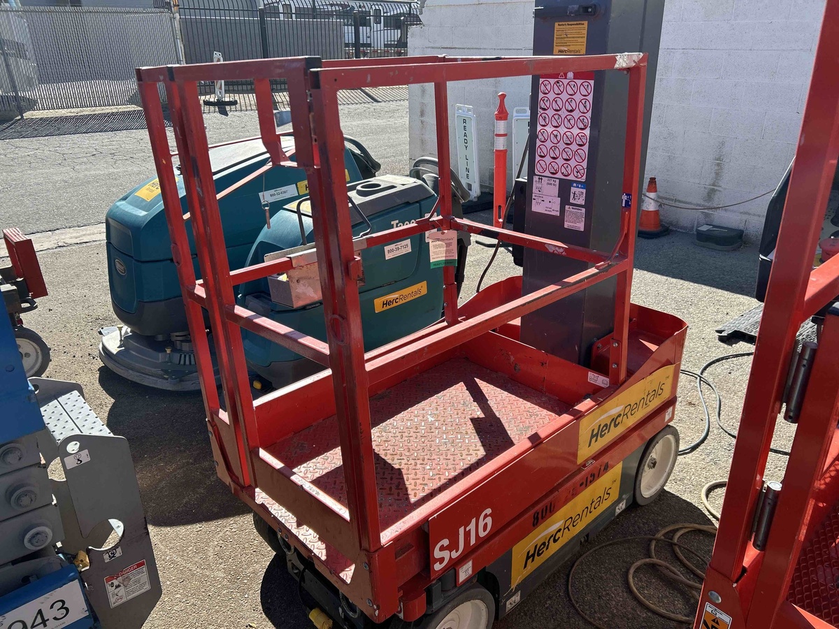 2019 Skyjack SJ16-4