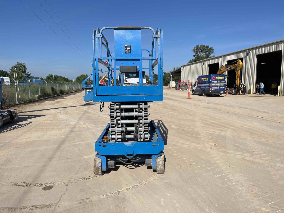 2017 Genie GS-4047-6