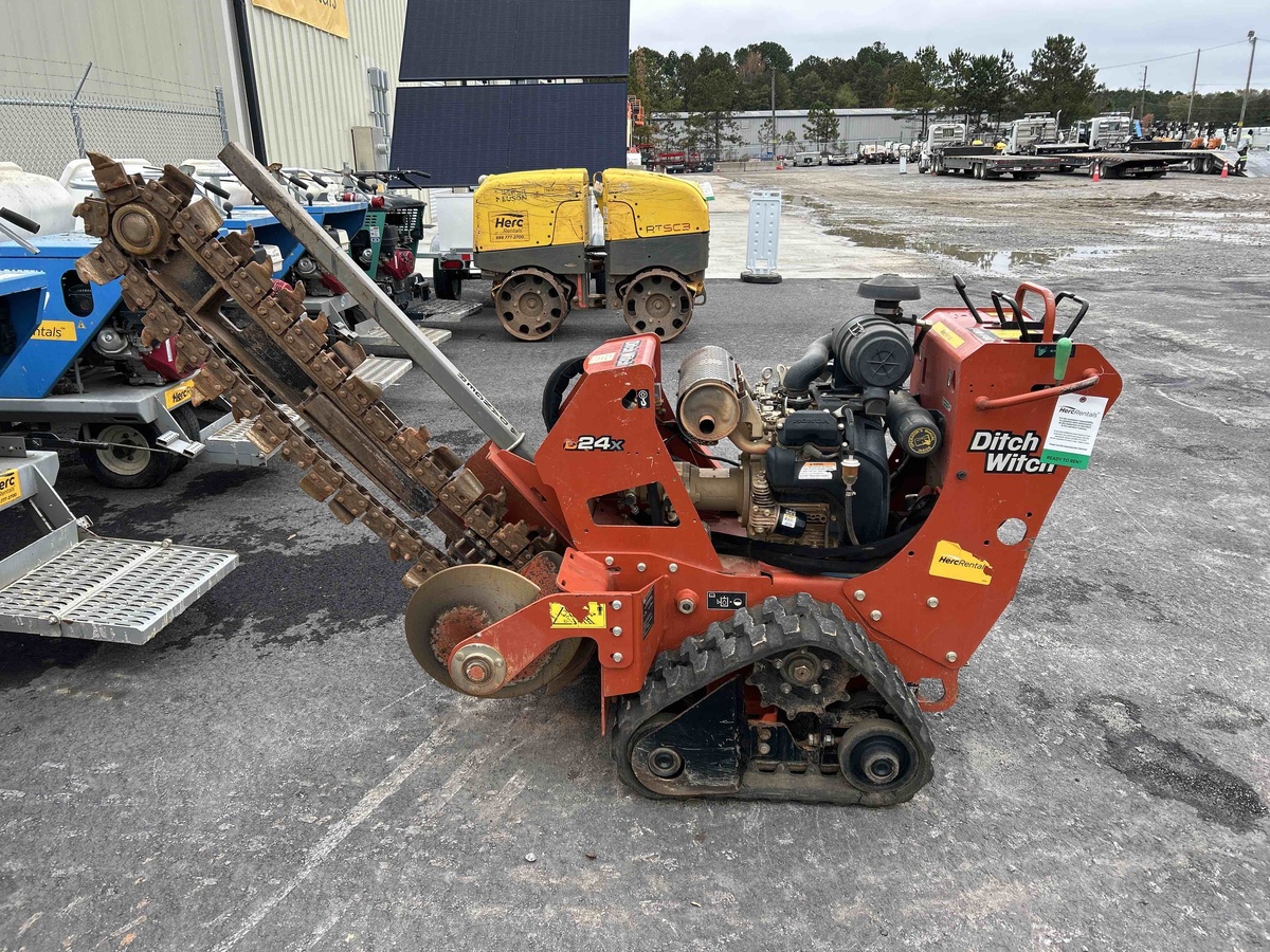 2021 Ditch Witch C24X-3