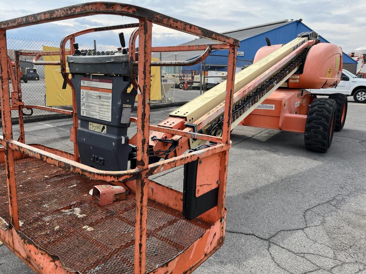 2006 JLG 600S