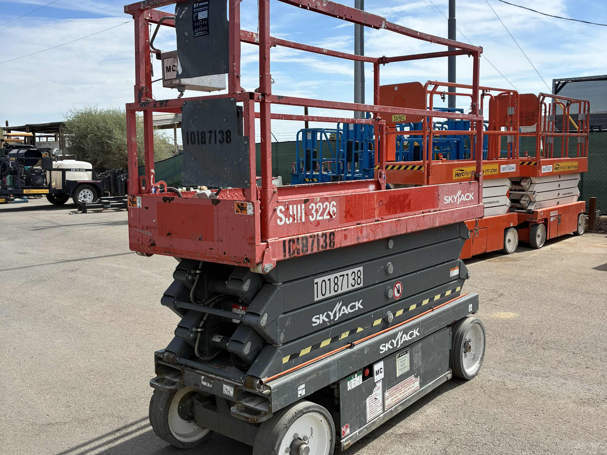 2016 Skyjack SJ3226-6