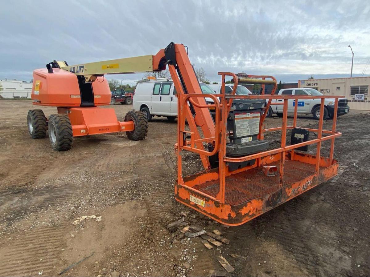 2017 JLG 460SJ