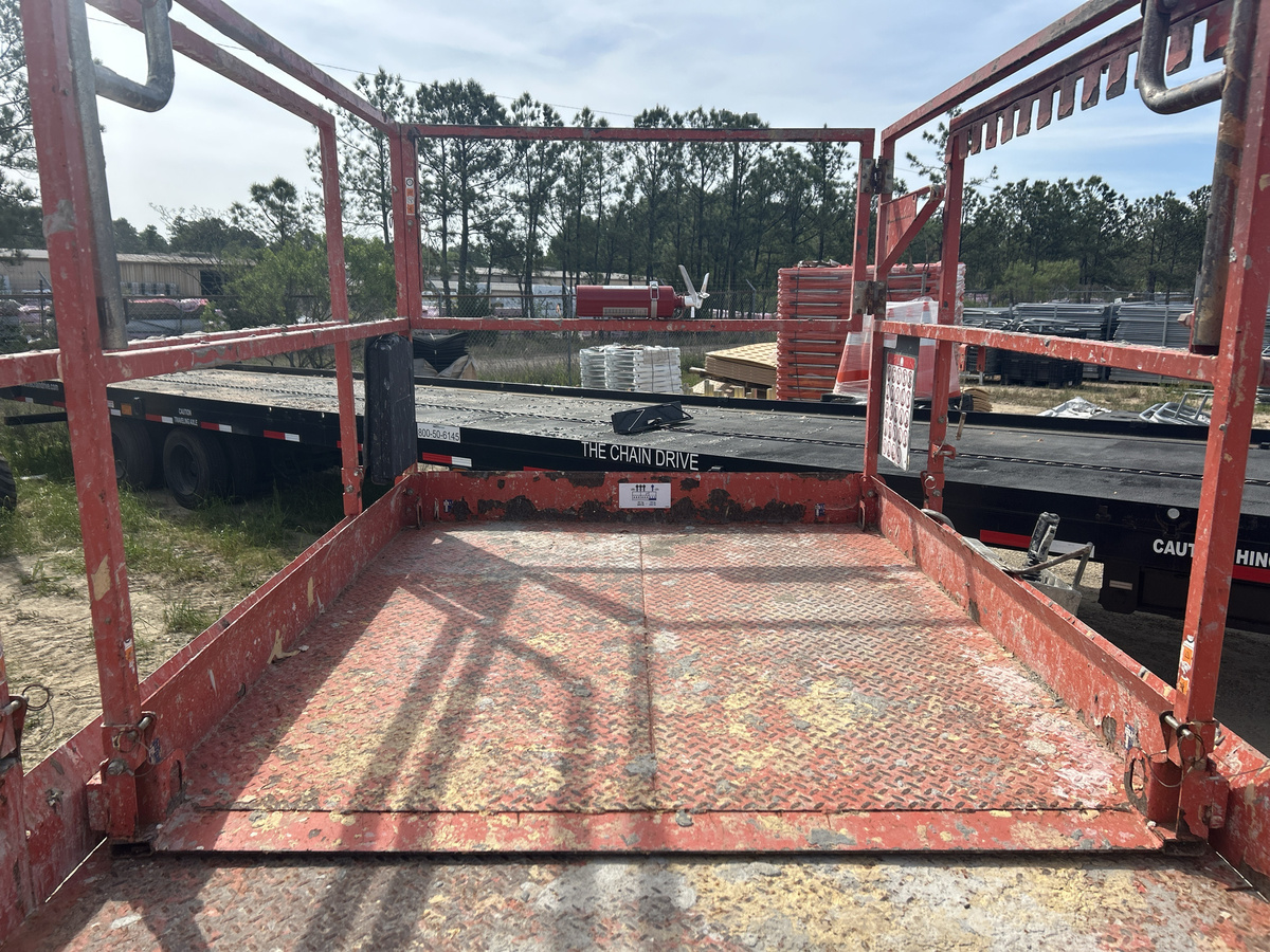 2018 Skyjack SJ-6826RT-12
