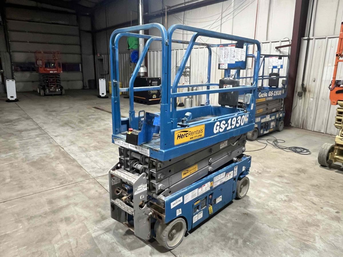 2017 Genie GS-1930