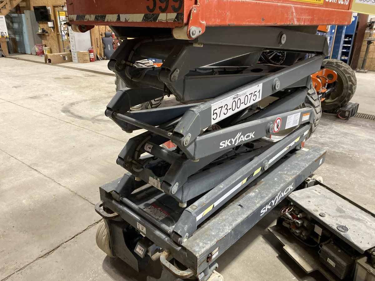 2017 Skyjack SJ3219-11