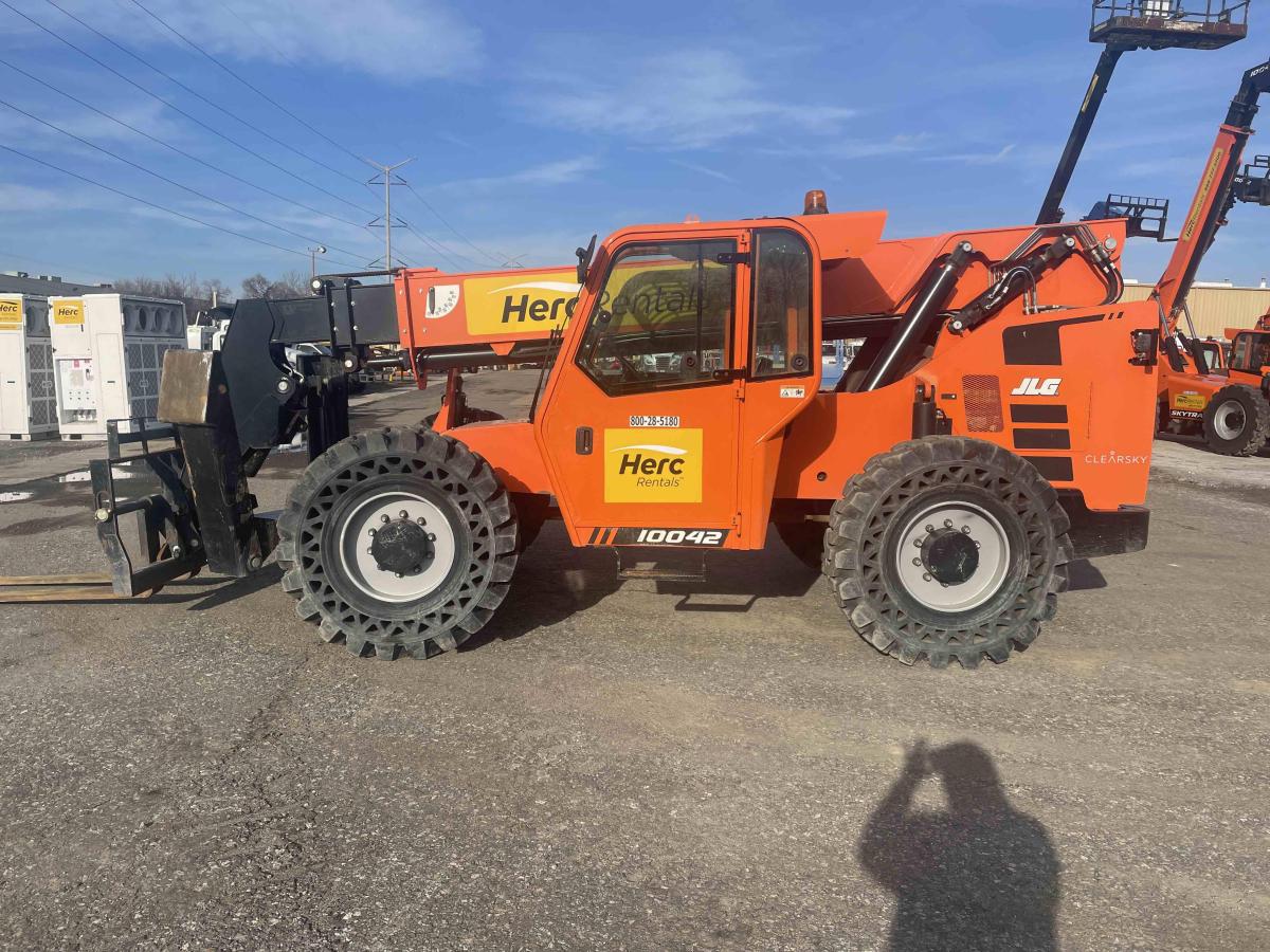2020 SkyTrak 10042