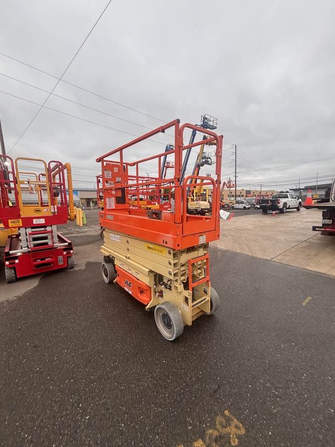 2017 JLG 2632ES-2