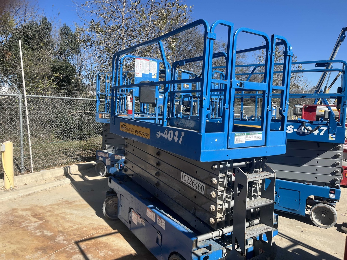 2018 Genie GS-4047-2