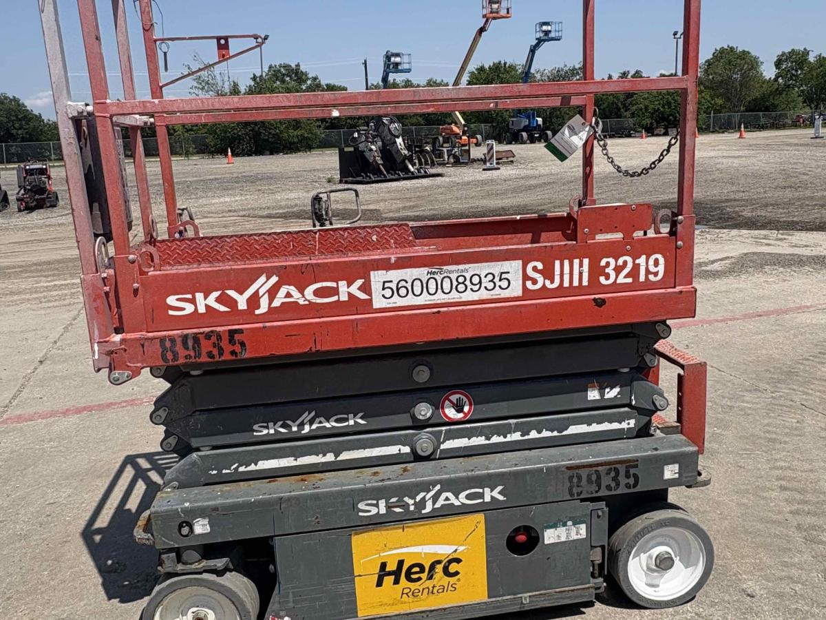 2017 Skyjack SJ3219-2